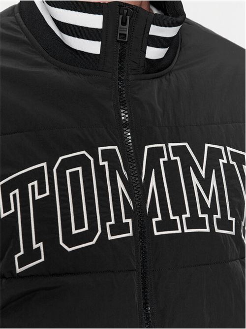 TJM NEW VARSITY PUFF TOMMY JEANS | DM0DM17479/BDS